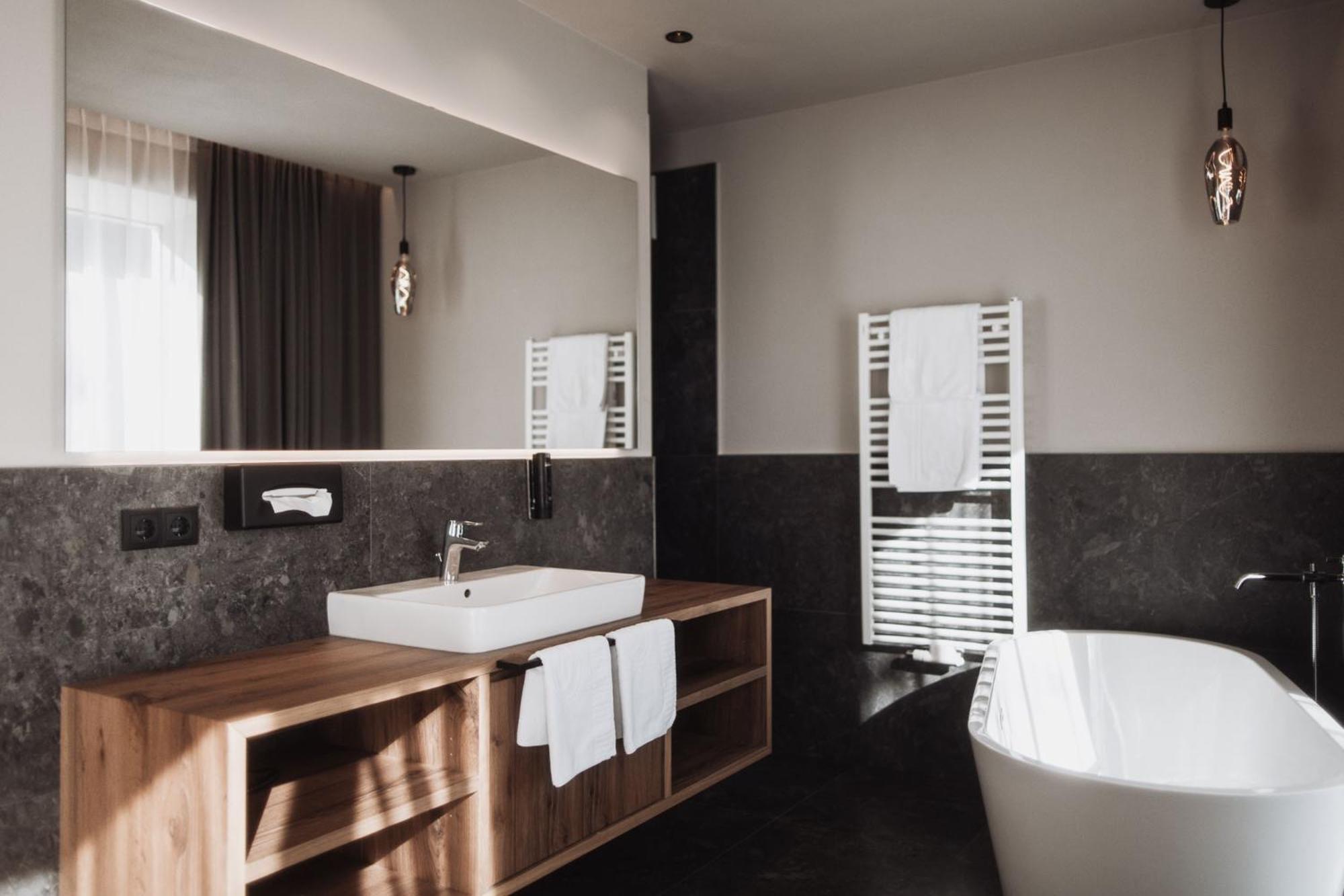 Hotel Montis - Active Nature Spa Brunico Exterior foto